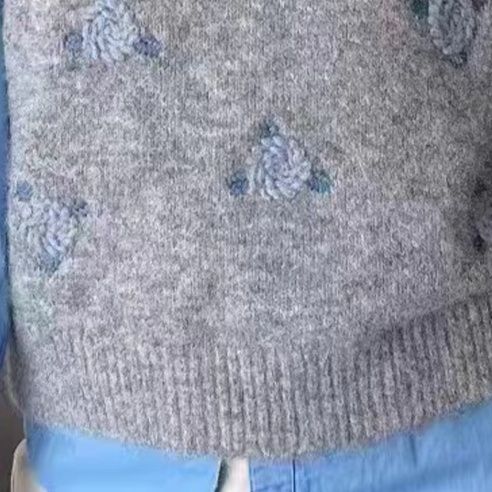 ニットベスト 花柄刺繍ふんわりニットベスト