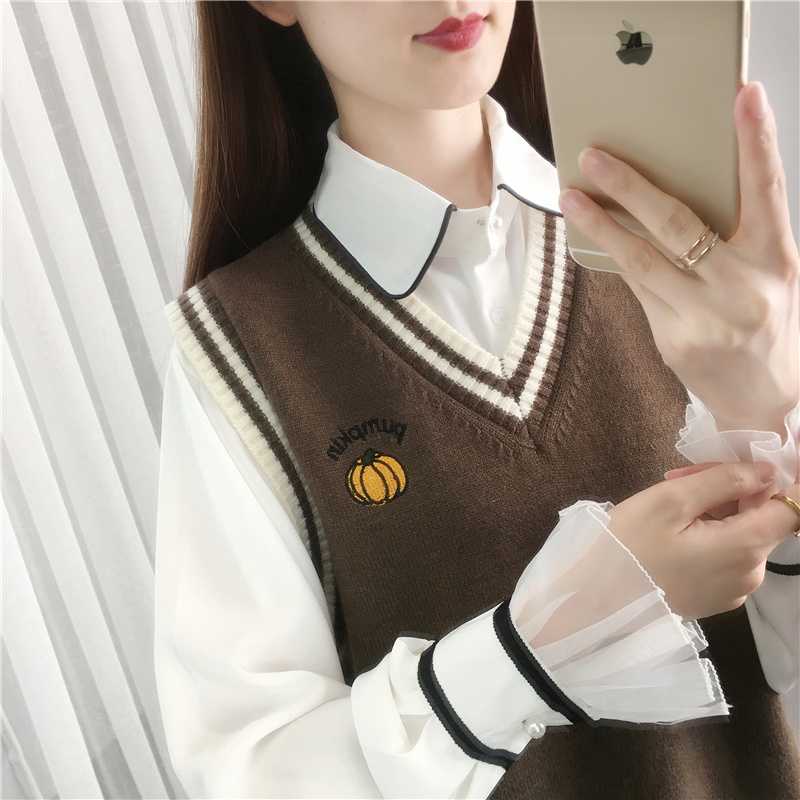 ニットベスト かぼちゃ刺繍入り学院風ニットベスト