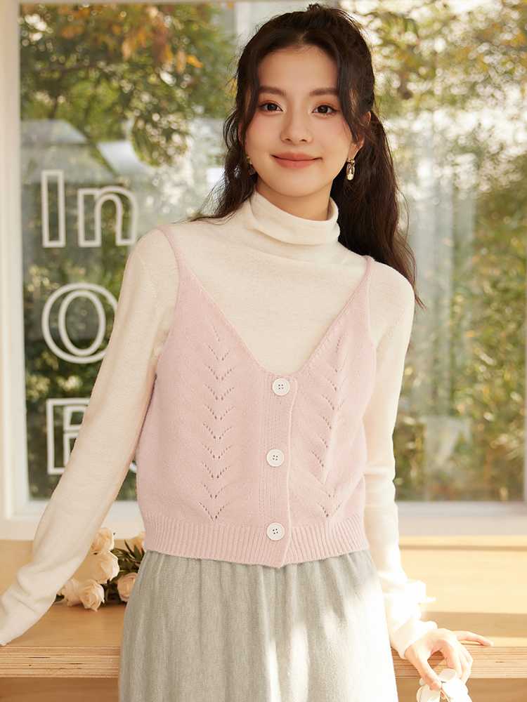 ニットベスト 優美な矢羽模様のショートベスト