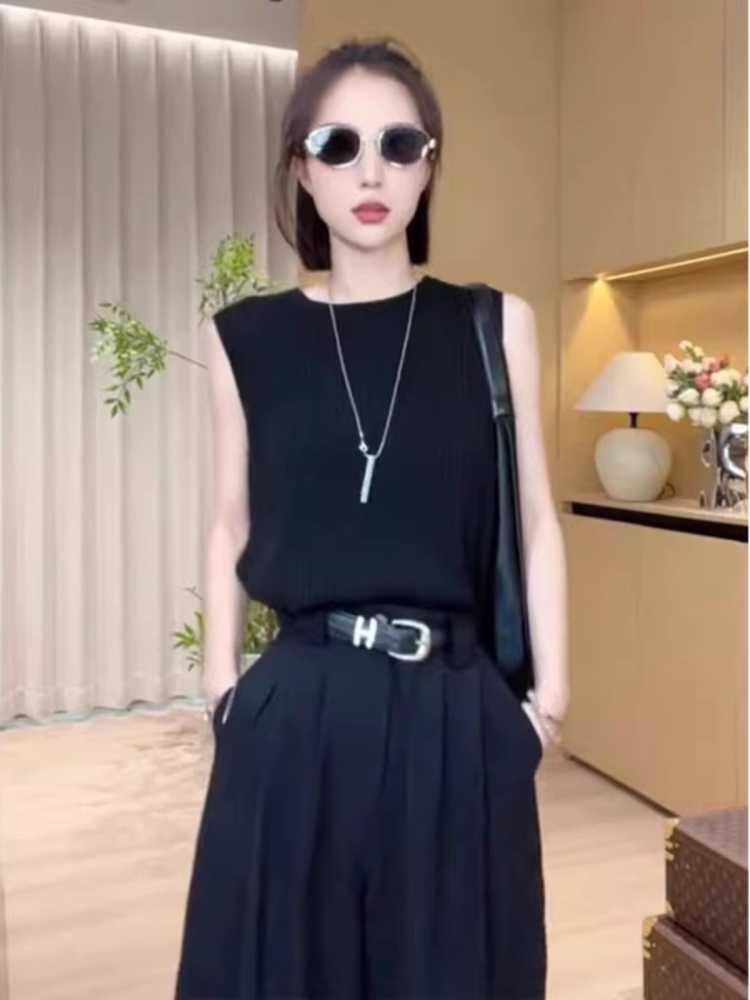 ニットベスト 洗練シルエットノースリーブサマーニットベスト