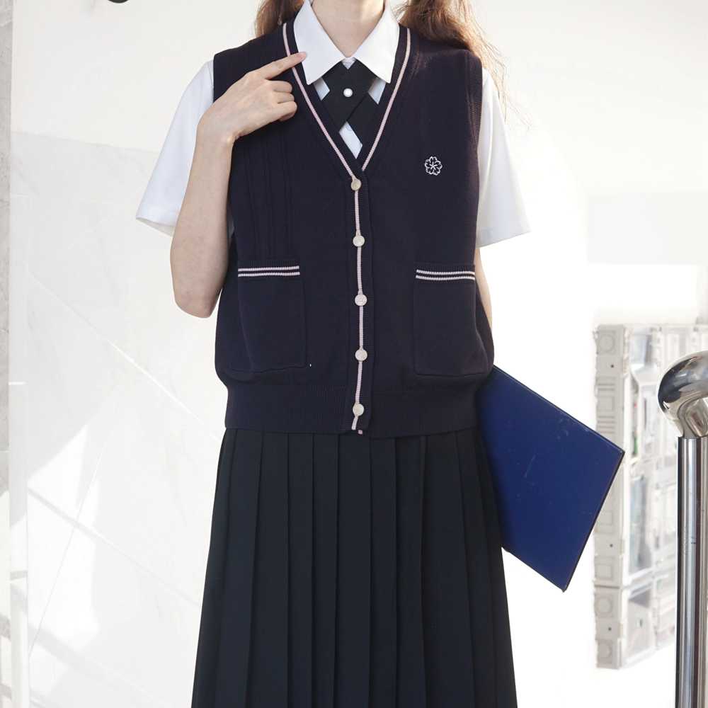 ニットベスト 花モチーフ制服風ニットベスト