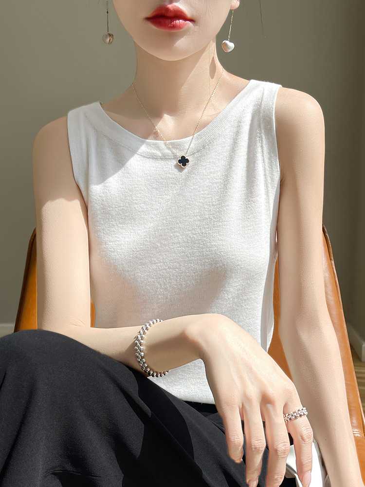 ニットベスト 洗練シンプルノースリーブニットベスト