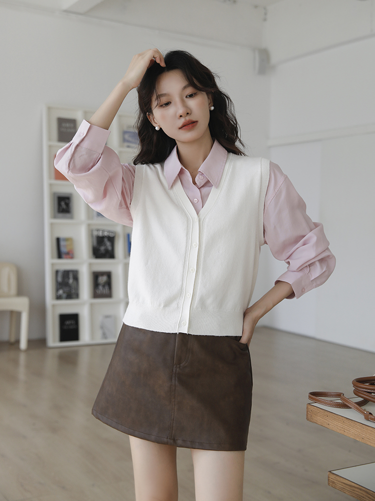 上質シンプルニットベスト