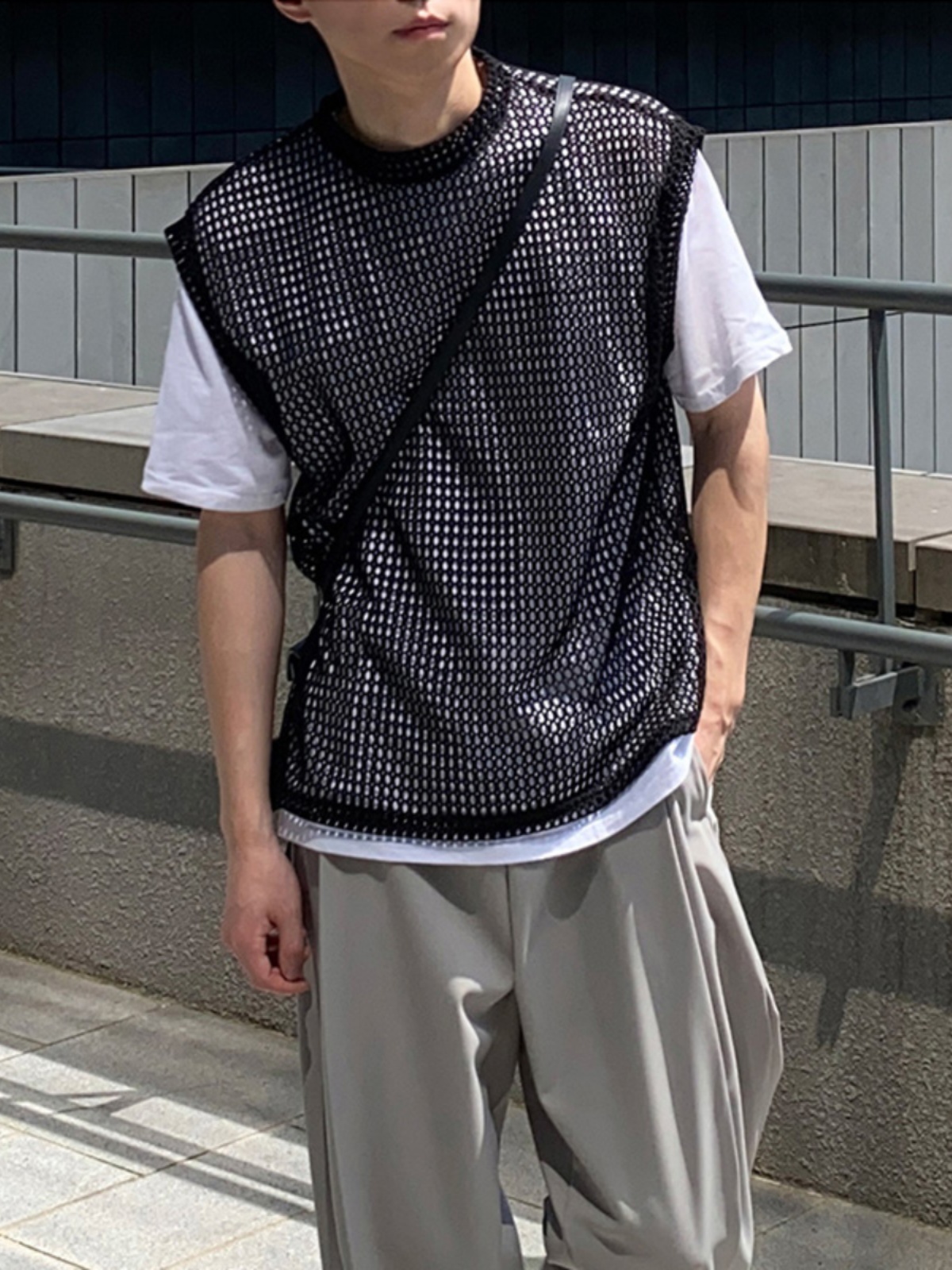 ニットベスト メッシュデザイン透かし編みニットベスト