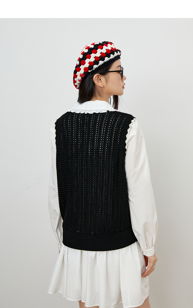 ニットベスト くま刺繍ニットベスト