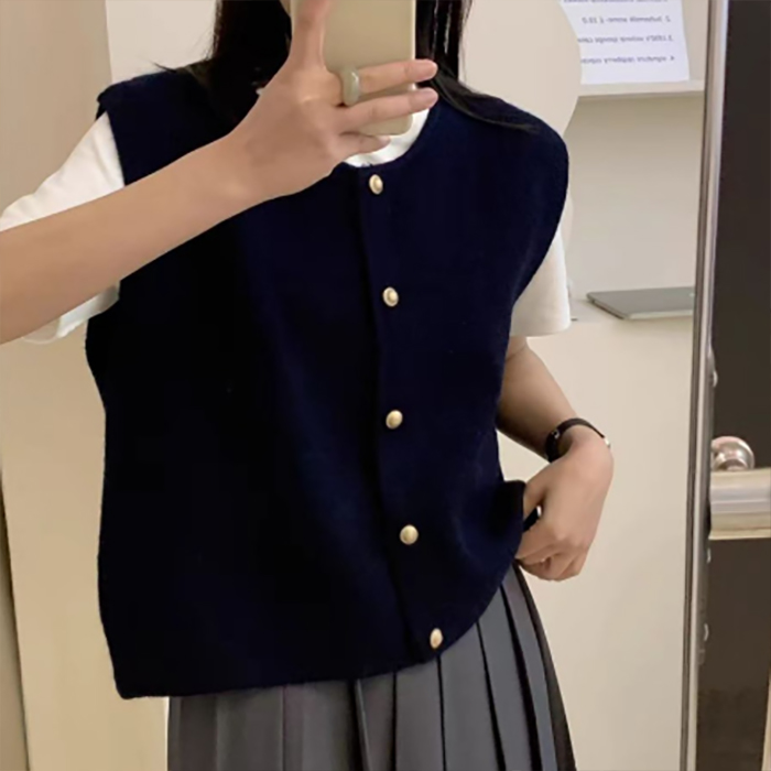 グレー ニットベスト ボタン付き ゆったり 体型カバー 秋冬新作