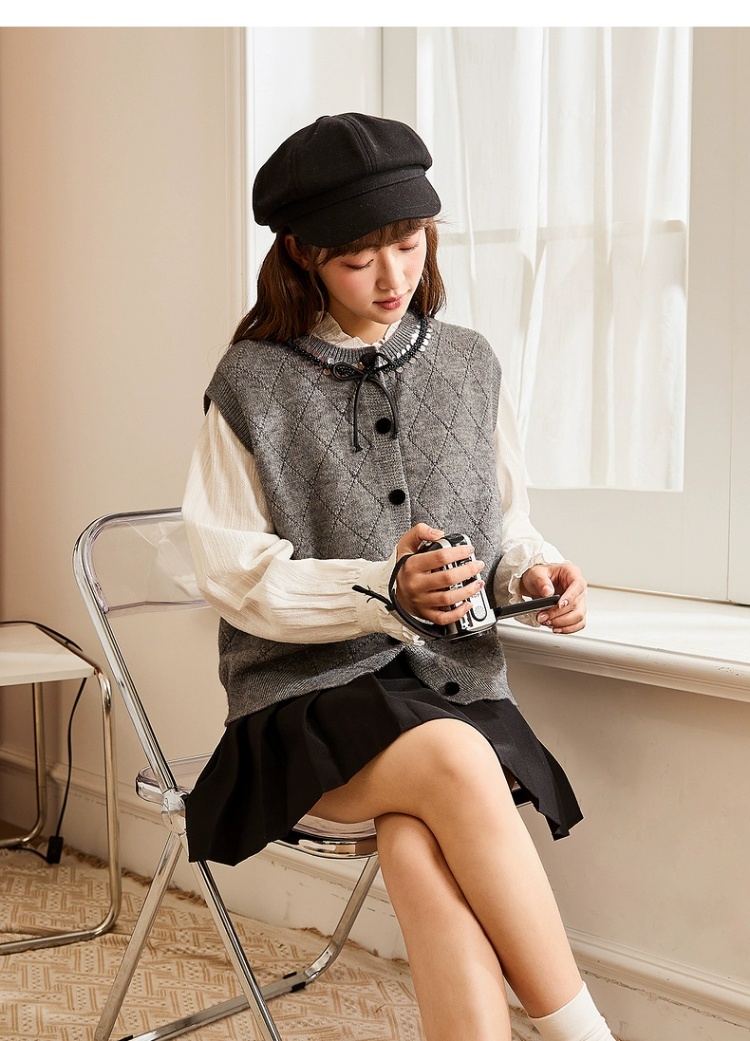 ニットベスト 菱形模様の優しい風合いベスト