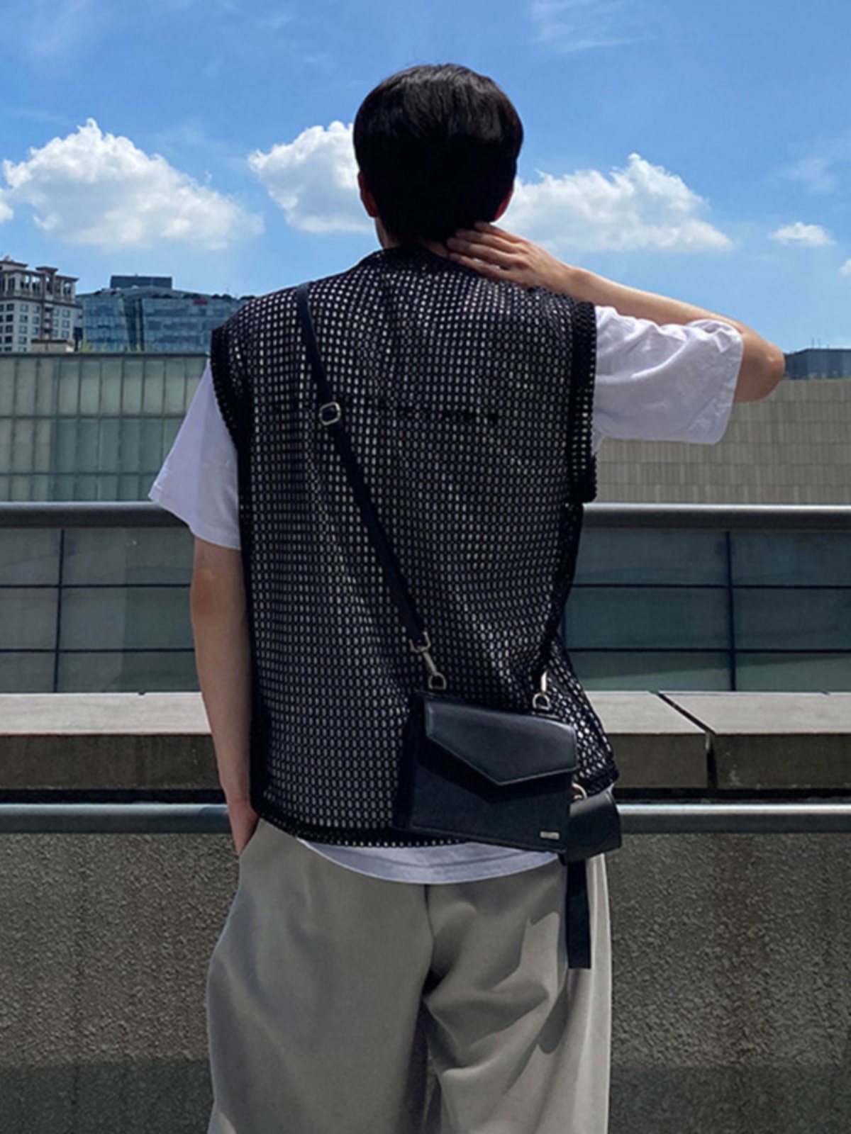 ニットベスト メッシュデザイン透かし編みニットベスト