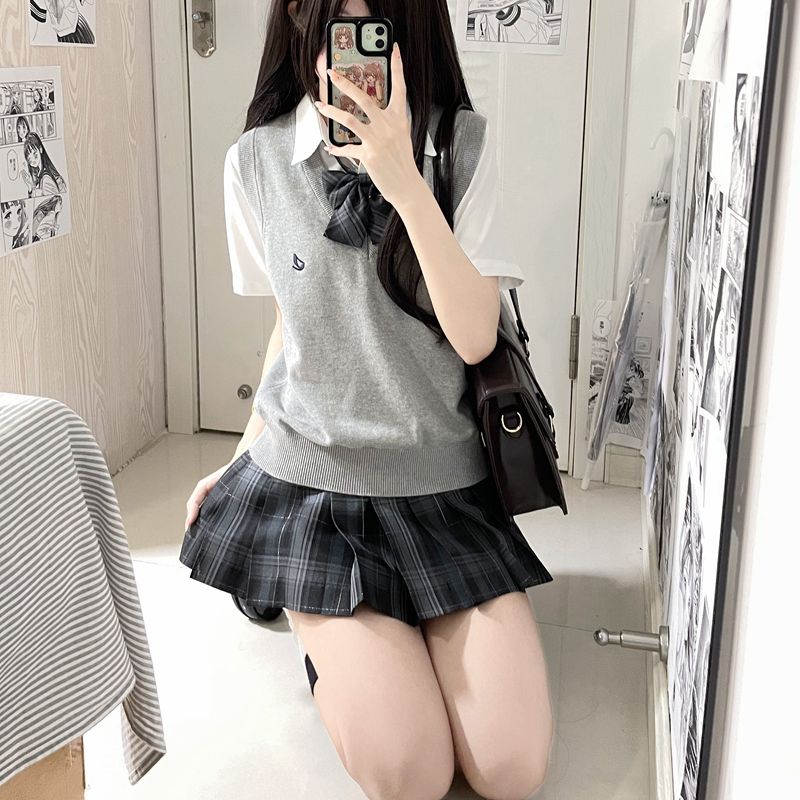 ニットベスト 学生風Vネックベスト