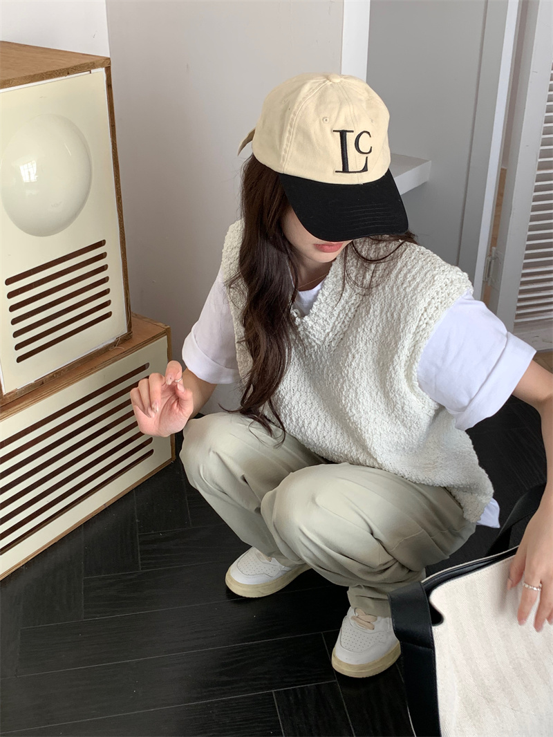 ニットベスト 黒色学院風深首無袖編織背心