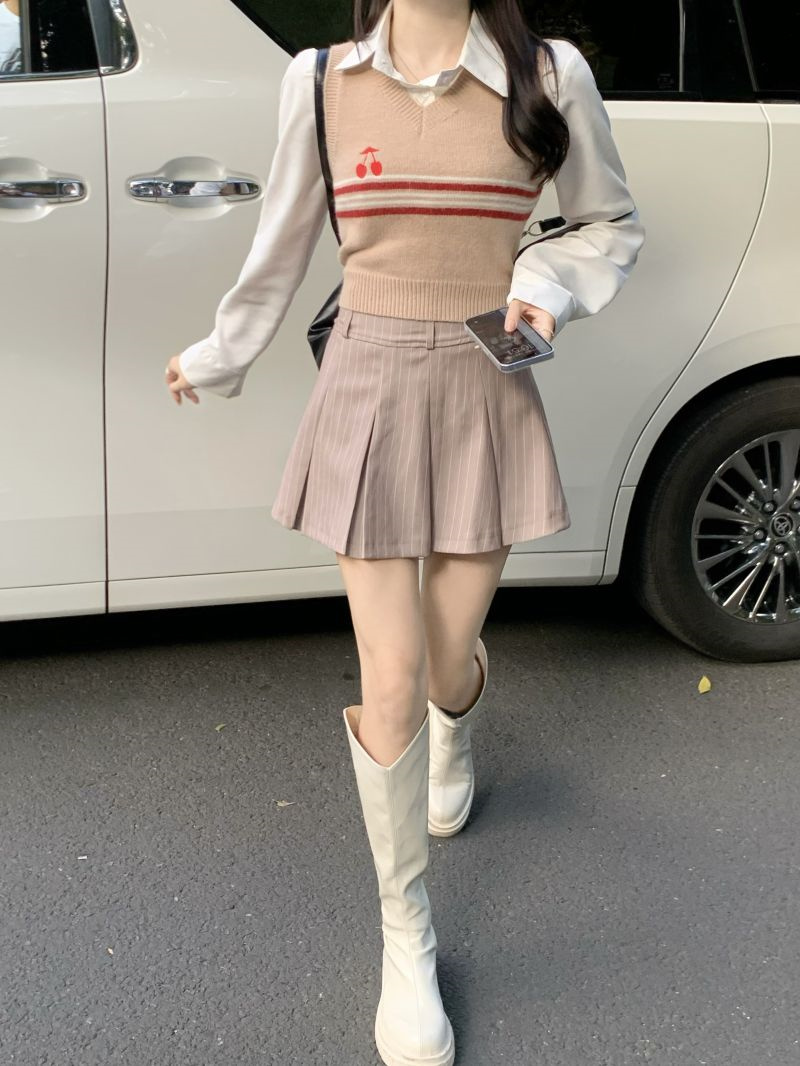 ブラウン さくらんぼ刺繍 ボーダー柄 可愛い ショート丈 ニットベスト