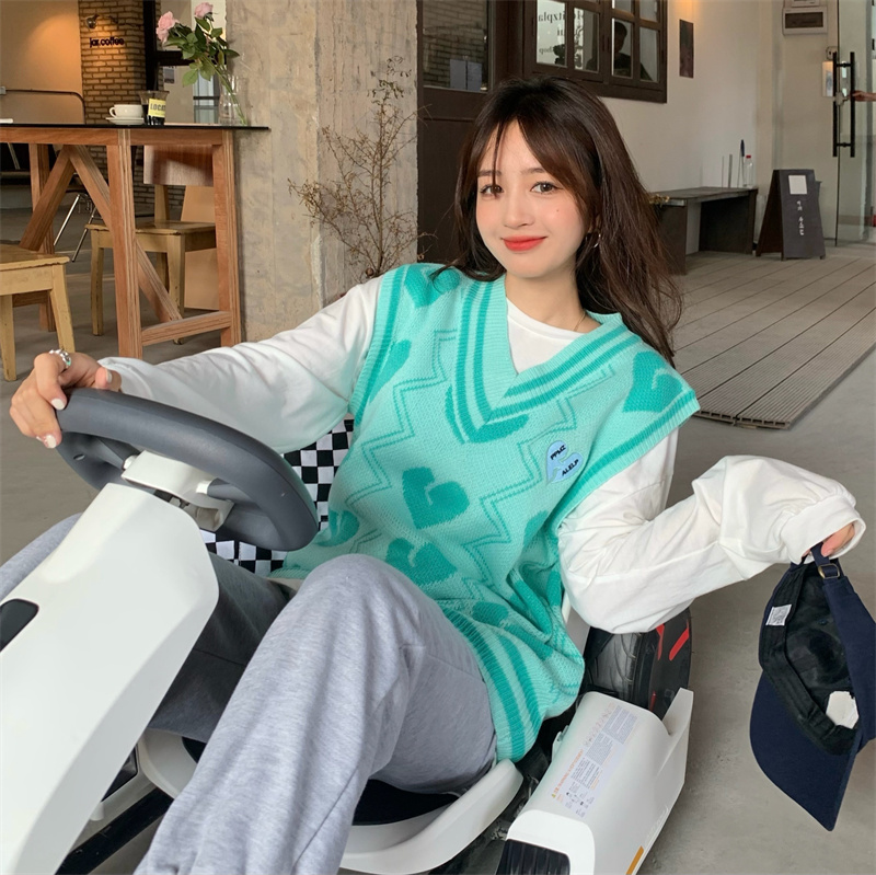 ピンクハート柄ブイネックニットベスト白シャツ付きセット