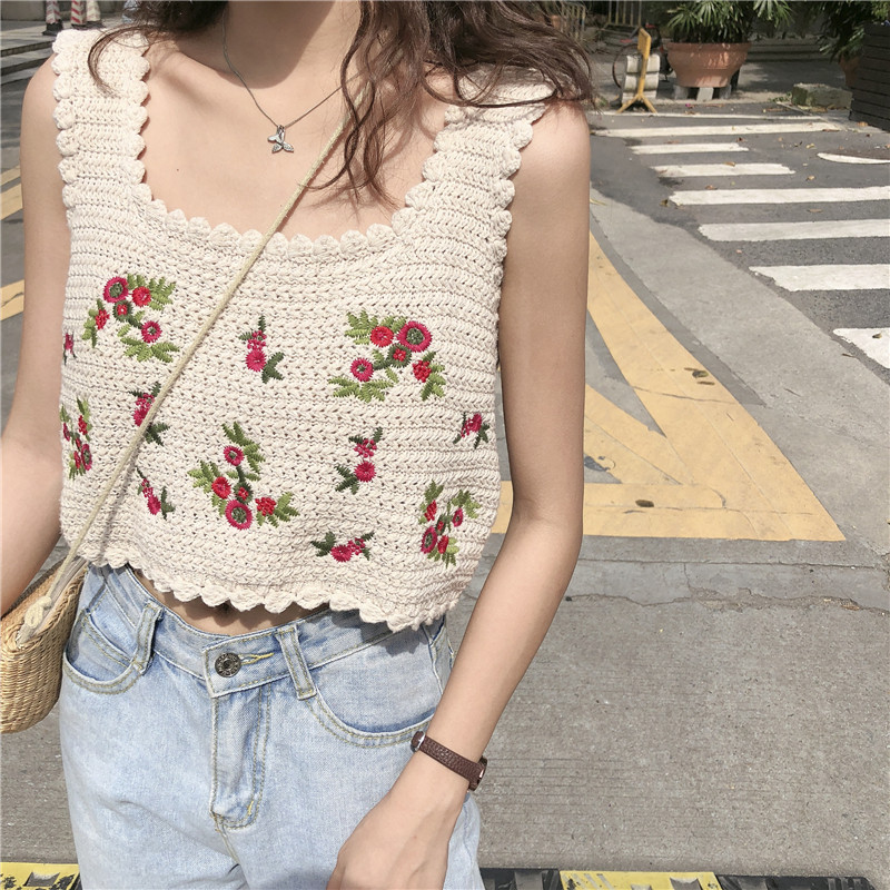 ニットベスト 花刺繍ショート丈ニットベスト