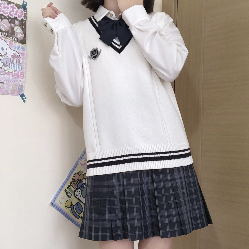 ニットベスト 学園風リボン付きニットベスト