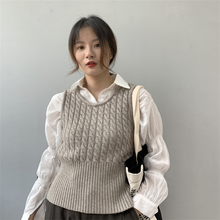 赤系暖かい厚手ニットベスト肌にやさしいスリムタンクトップ