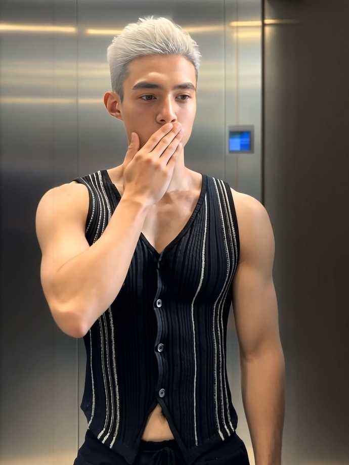 ベスト メンズ ニット 縦ライン装飾フロントボタン