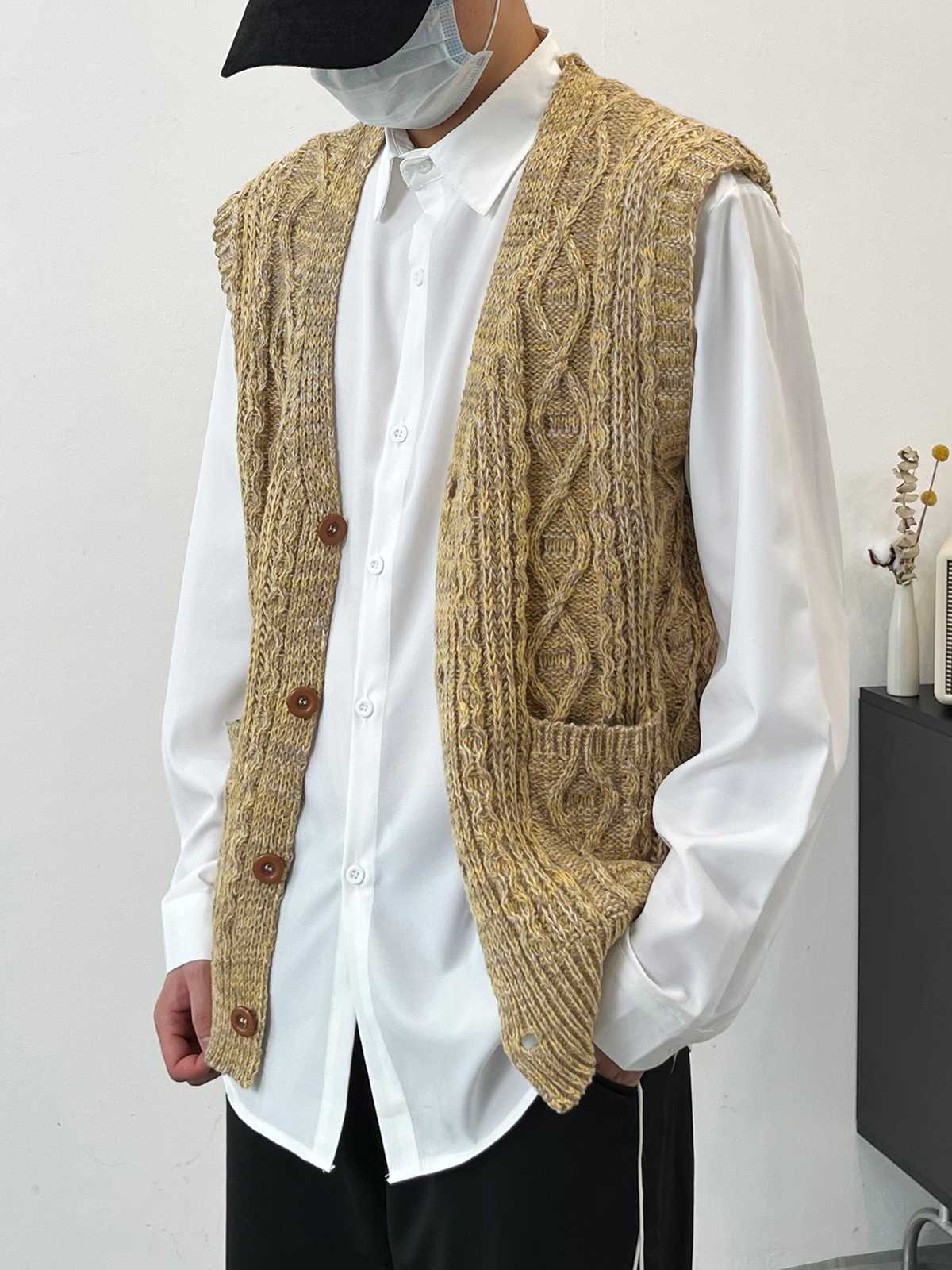 ベスト メンズ ニット 伝統的な編み模様