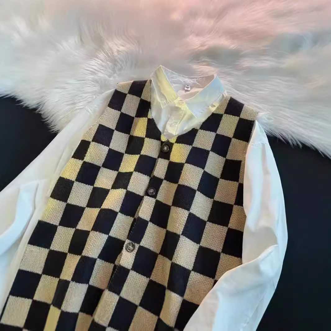 ベスト メンズ 市松模様のクラシックニットベスト