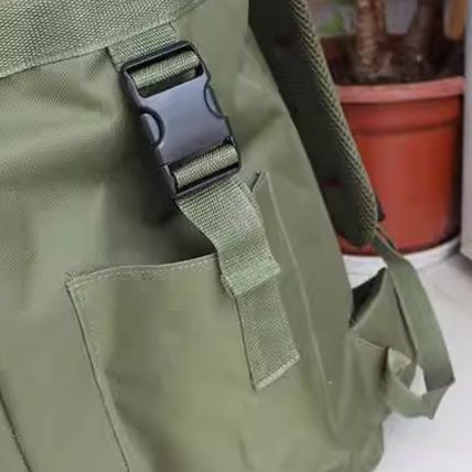 大容量リュック 冒険者のたくましい行軍リュック