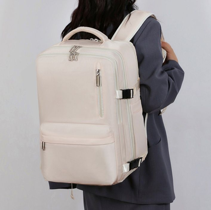 多機能防水パソコン収納ビジネス大容量リュック