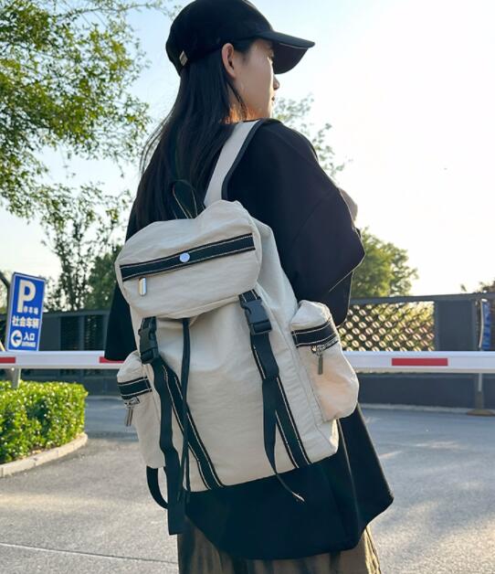 大容量リュック 大容量多機能リュック 旅行対応バックパック