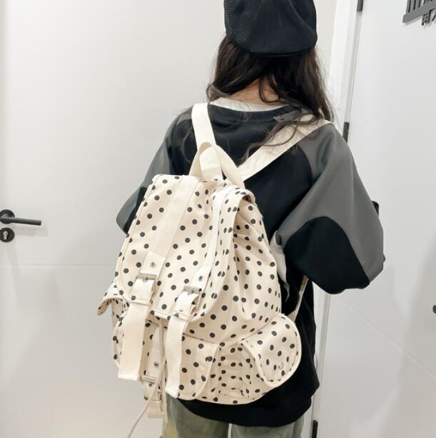 水玉模様大容量リュックサック通学斜めがけ対応