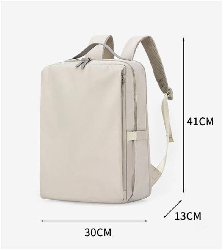 多機能大容量リュック ビジネス旅行兼用パソコン収納対応