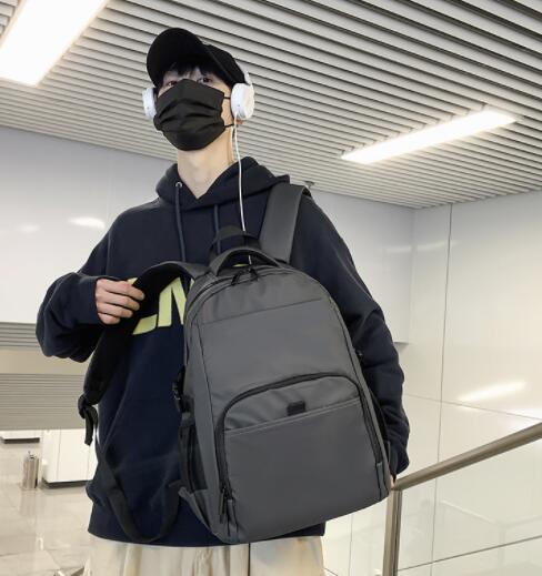 大容量リュック 男性用大容量ナイロンリュックサック通勤通学バッグ