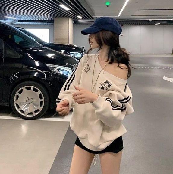 大きめサイズ 袖ラインデザインゆったりオフショルダー　トレーナー