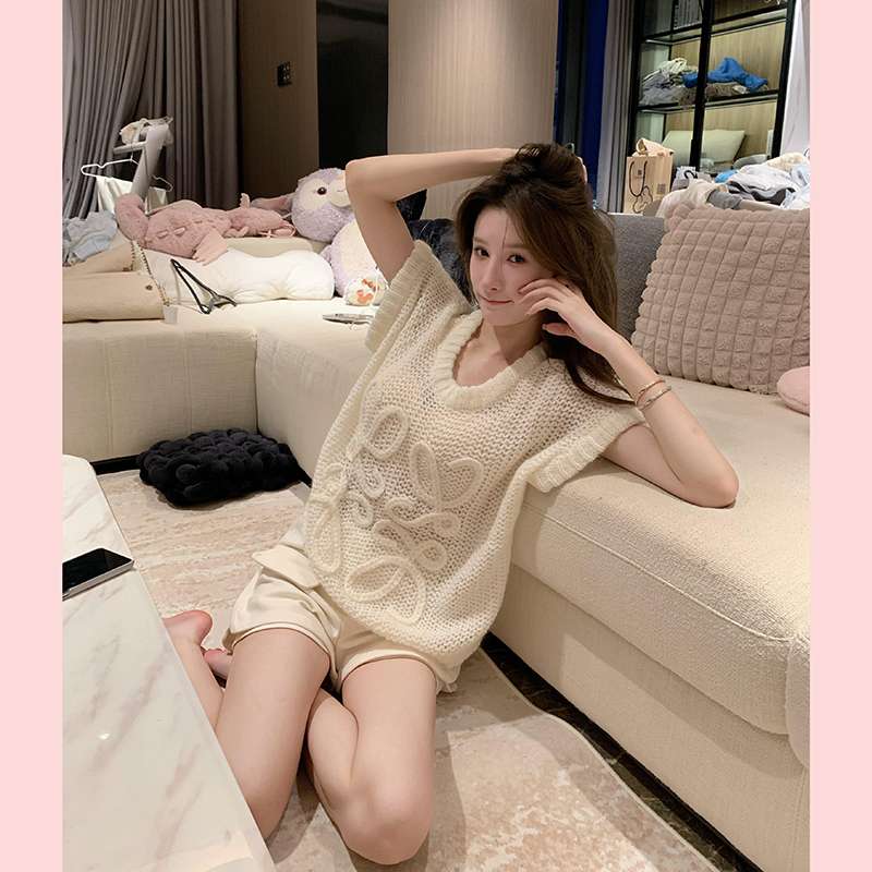 https://fulmo-img-server.com/bigstyle/50992ec193f1487c99d104eaf3b0dedb.jepg