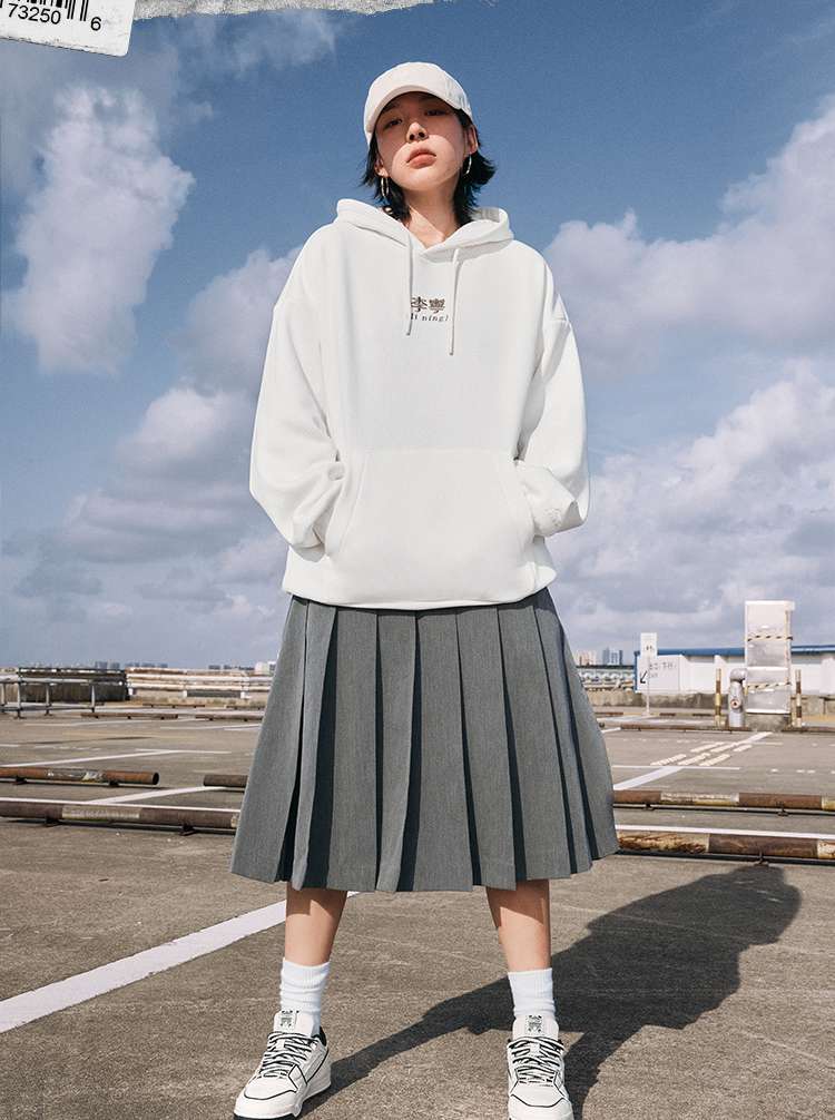 きれいめにもカジュアルにも！おすすめの大きいサイズの大人向けの服5選