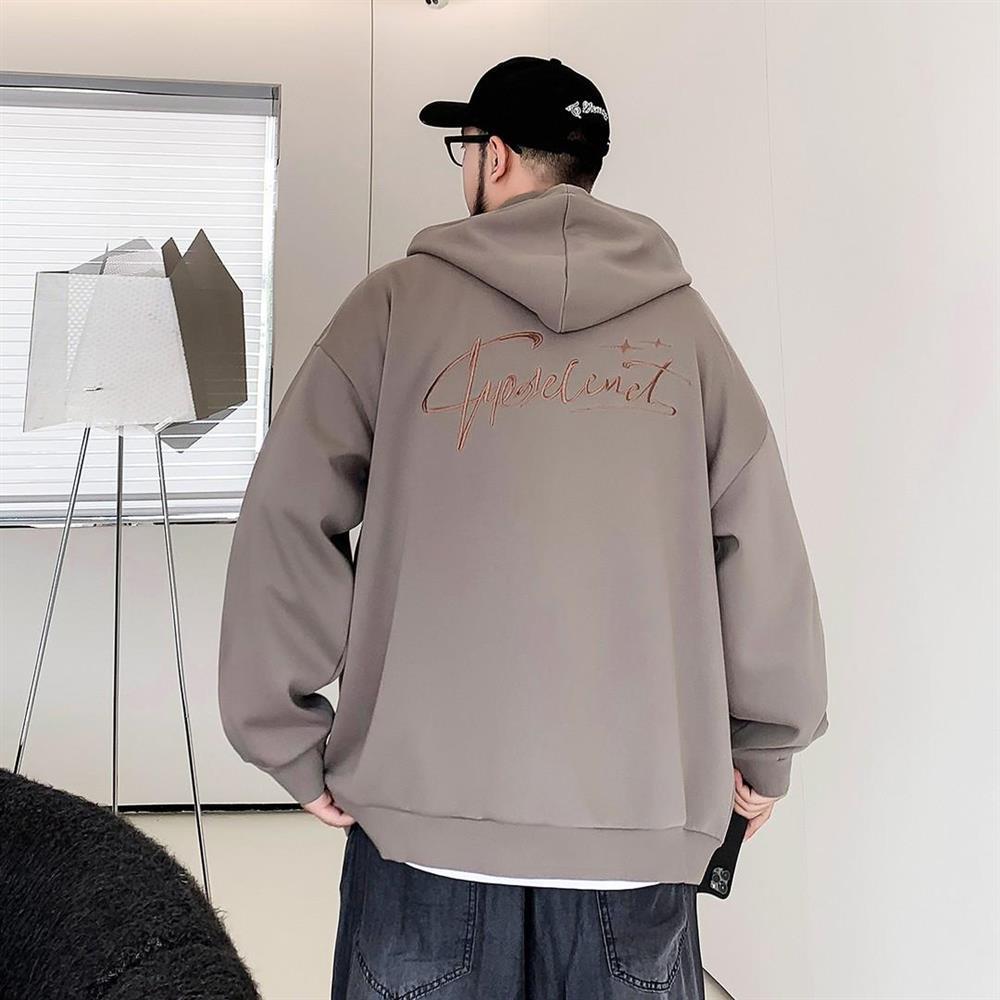 大きめサイズ ゆったりフルジップ刺繍ワンポイント裏起毛　パーカー