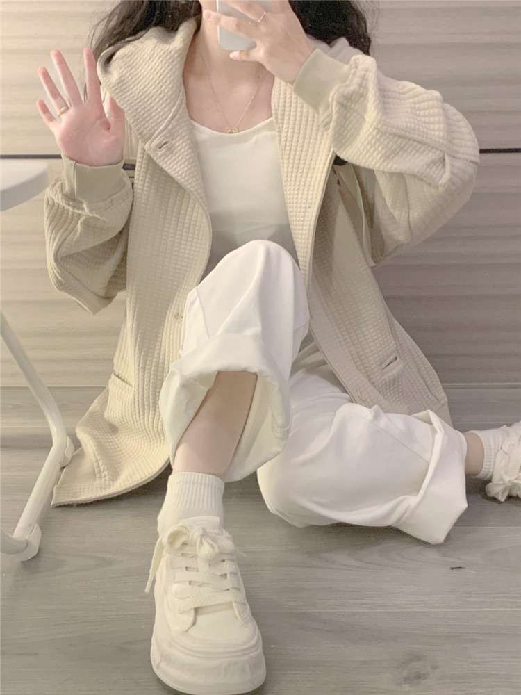 https://fulmo-img-server.com/bigstyle/6fec55fc8c9f4e66af8f91edb2f2d328.jepg