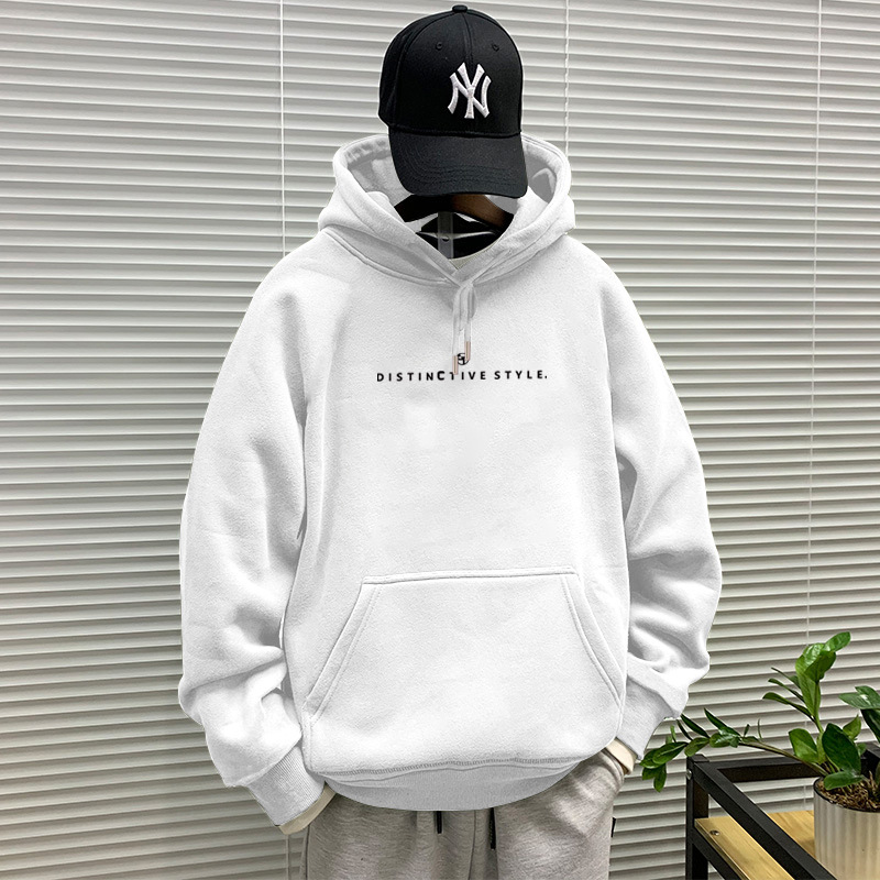 大きめサイズ フロント英字ロゴ刺繍入りゆったりプルオーバー　パーカー