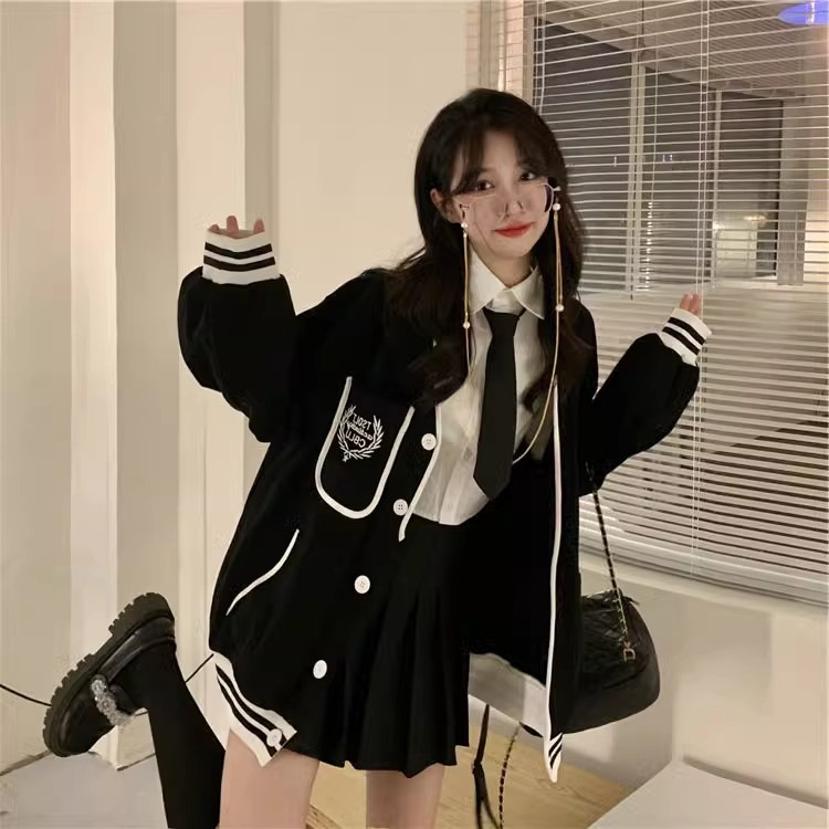 大きめサイズ刺繍入りスタジャン風 ジャケット