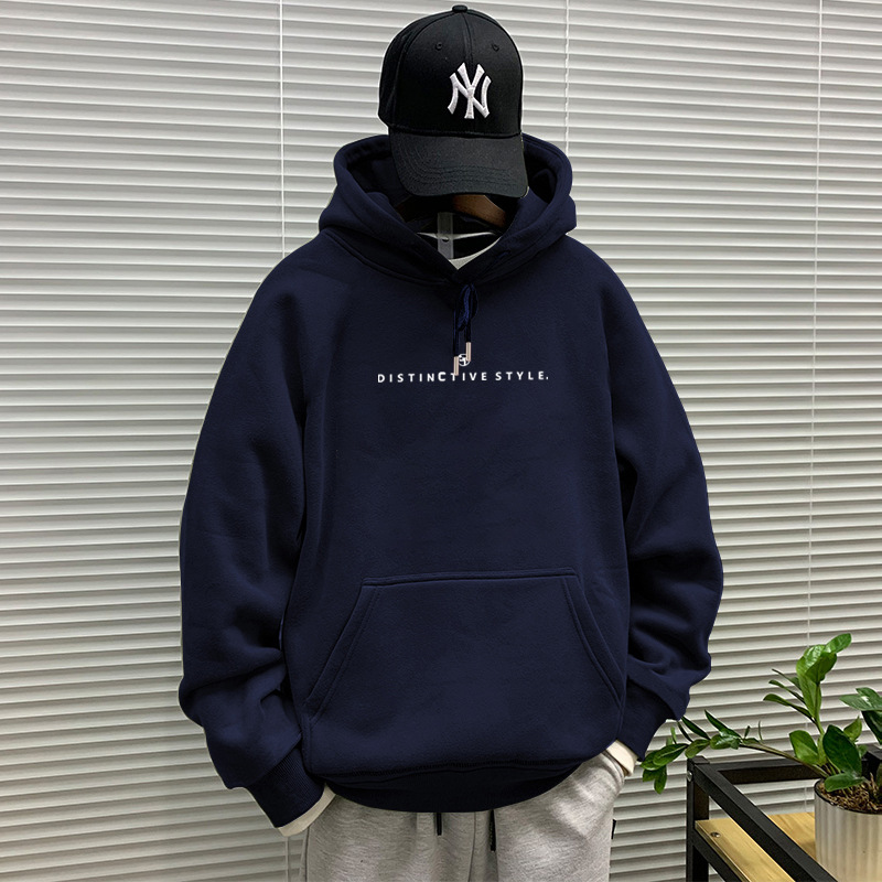 大きめサイズ フロント英字ロゴ刺繍入りゆったりプルオーバー　パーカー