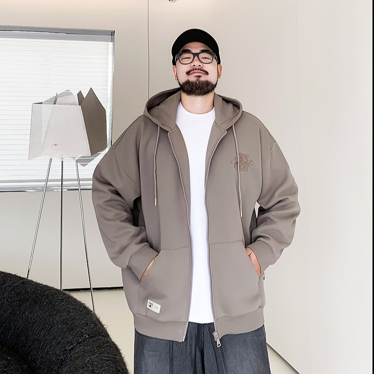 大きめサイズ ゆったりフルジップ刺繍ワンポイント裏起毛　パーカー