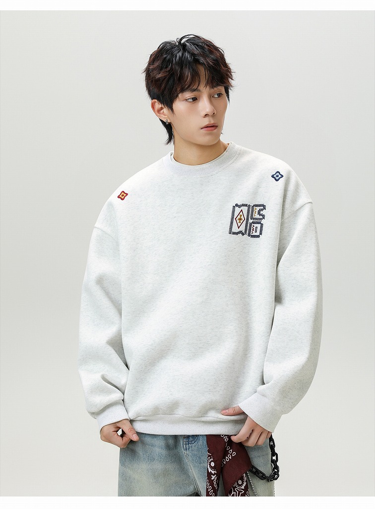 男性用厚手刺繍入り丸首スウェット大きめサイズ全2色