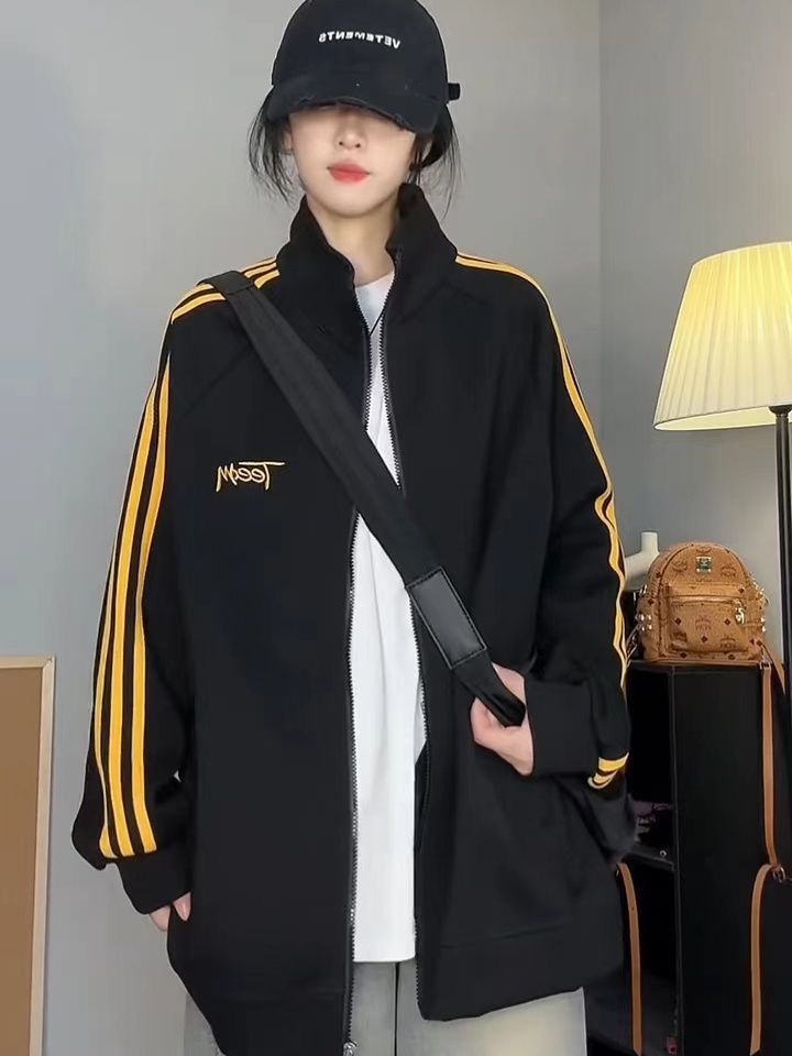 大きめサイズ 袖ライン入りジップアップトラック　パーカー