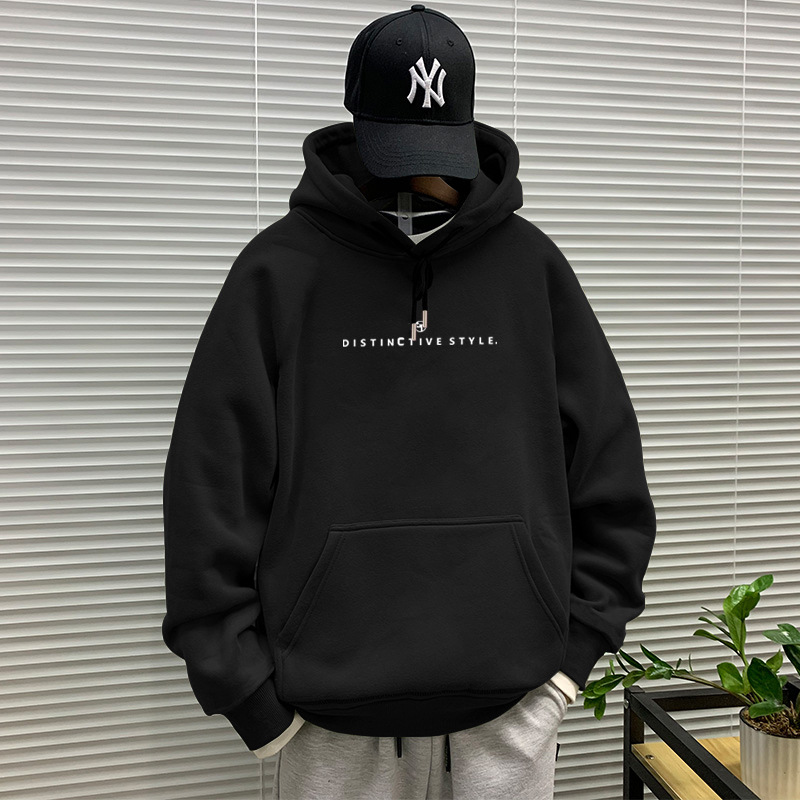 大きめサイズ フロント英字ロゴ刺繍入りゆったりプルオーバー　パーカー