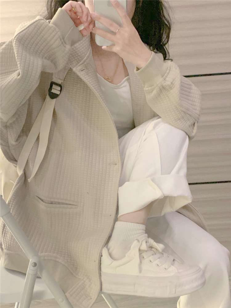 https://fulmo-img-server.com/bigstyle/e00de40cacbf461fb8e6126a7a0433e7.jepg