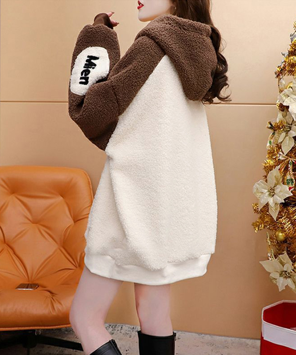 もこもこボア刺繍ロゴパーカー大きめサイズ