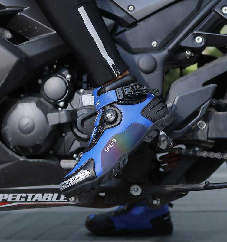 快適なライディングを支えるバイクシューズおすすめ5選