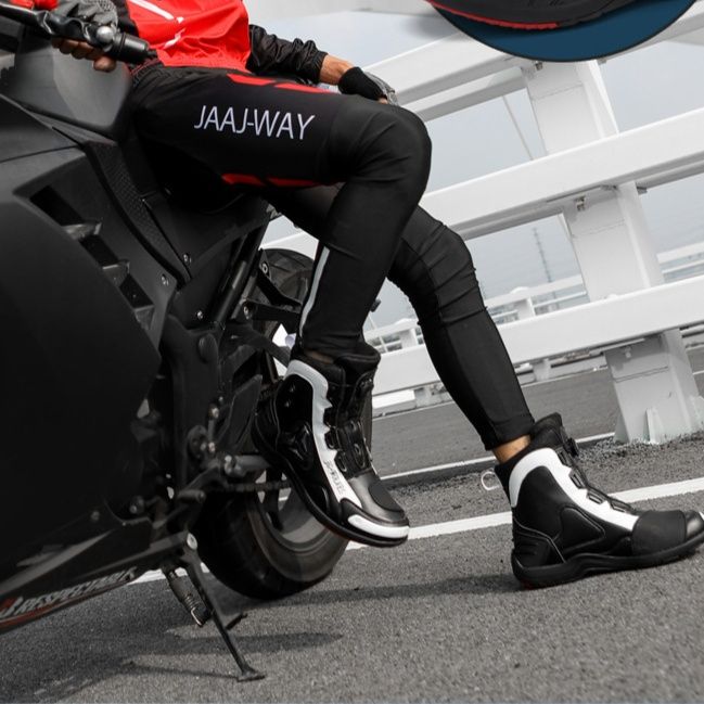 バイクブーツ 回転式ダイヤル調整機能付きボア裏地　ショートブーツ