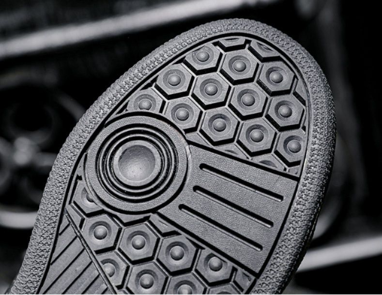 https://fulmo-img-server.com/bike-boots-mania/1779683804327_c9cpazy8_k81d5mpp.jpeg