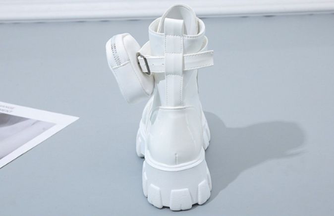https://fulmo-img-server.com/bike-boots-mania/1779772216493_9bp8lysp_cknfdfwh.jpeg