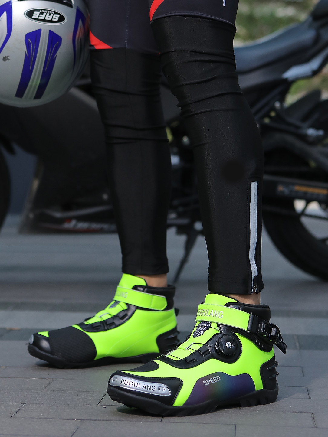 https://fulmo-img-server.com/bike-boots-mania/1c96ce6f-c9d3-421b-a9cb-bd29e7948635.jpg