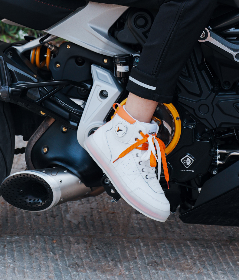バイクブーツ 光るソール ハイカットライダーブーツ