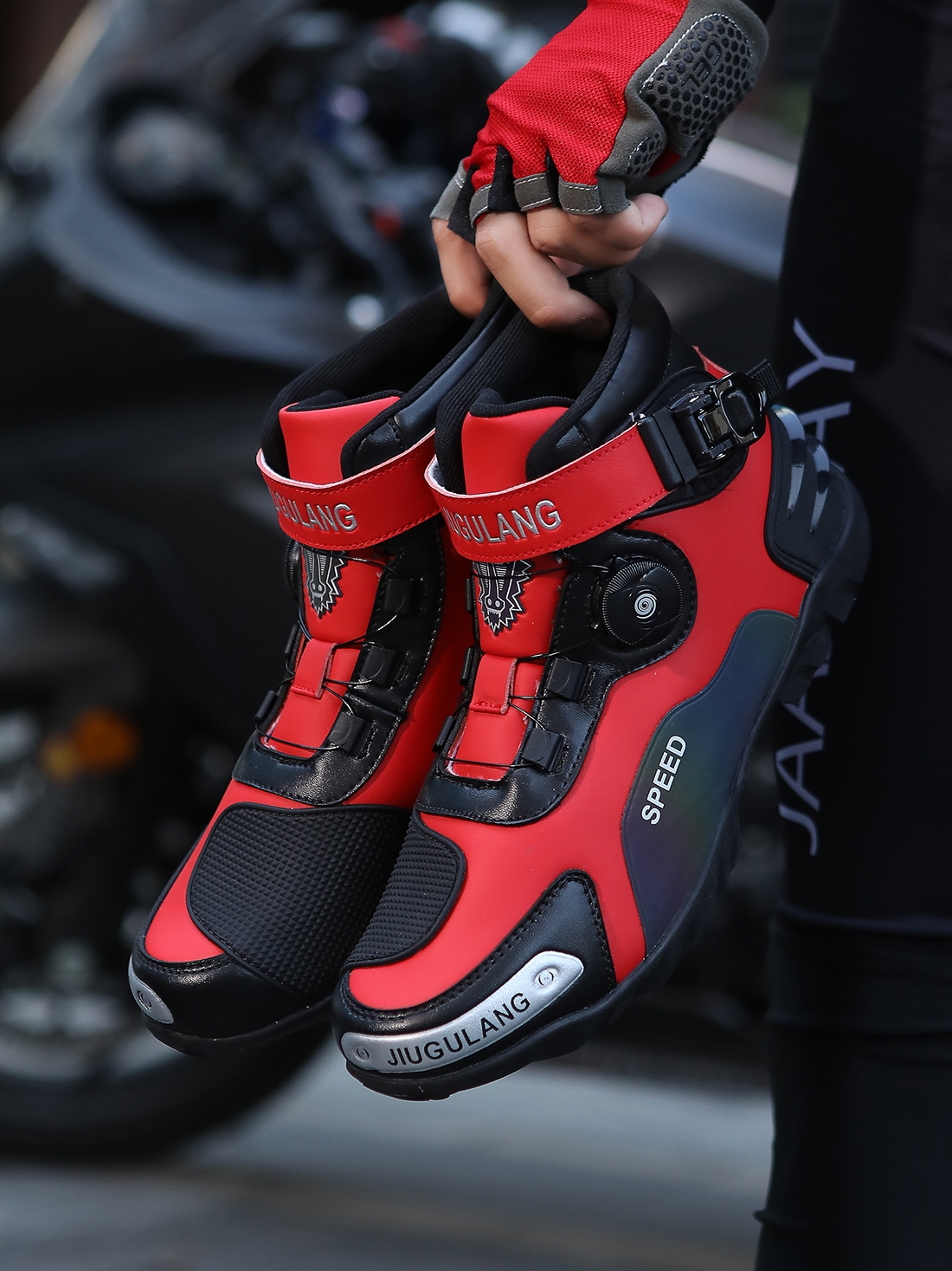 https://fulmo-img-server.com/bike-boots-mania/d11f2d15-7ea7-40e6-8f2b-8e9d829af423.jpg