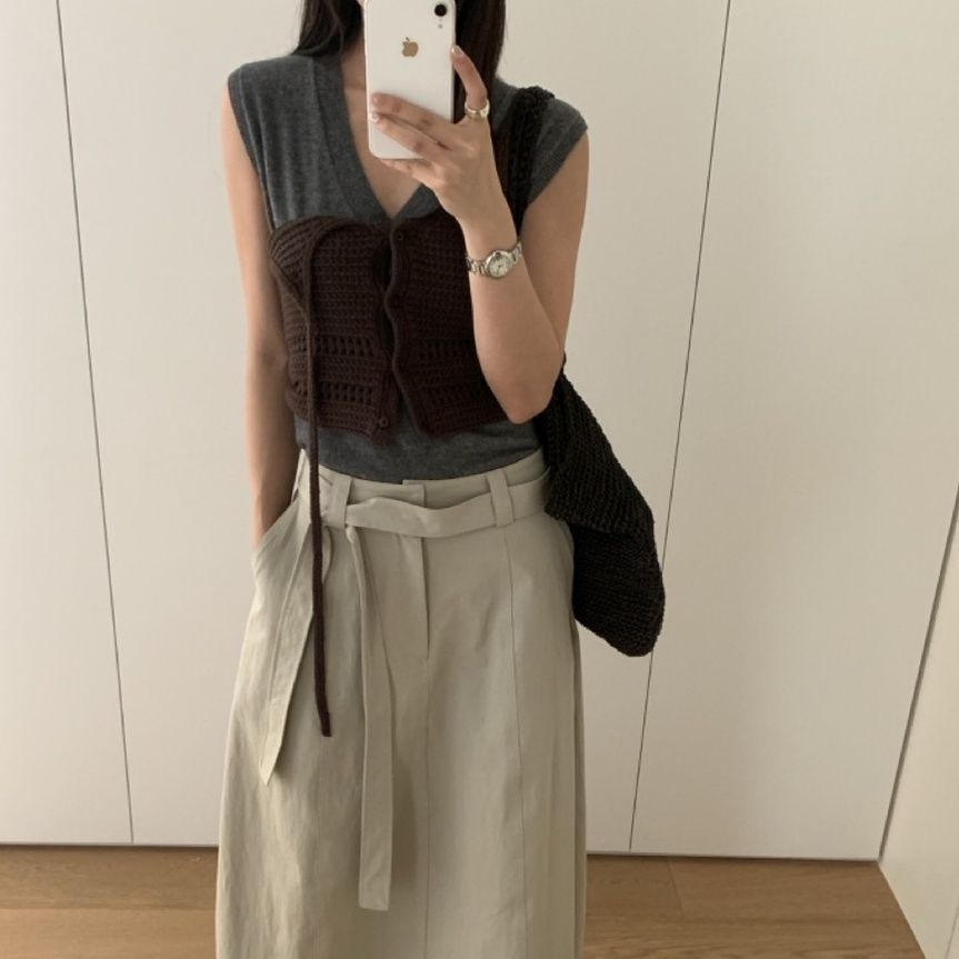 ビスチェ 透かし編みボタン付きニットビスチェ